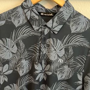 Travis Mathew’s Golf Shirt - L